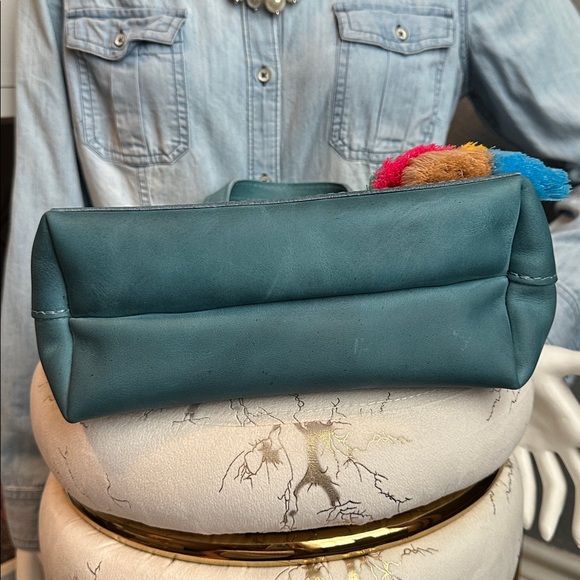 PLG aqua 🩵🩵🩵 mini tote, bundle passport canoe - Picture 13 of 13